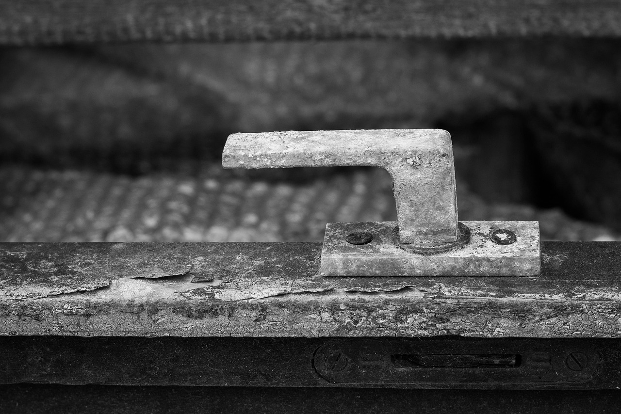 building, build, handle, industry, production, produce, investors, work, idea, technology, innovation, street, city, urban, macro, close, detail, close up, plank, wood, wooden, laths, boards, material, structure, natural, ecology, raw material, metal, iron, steel, irons