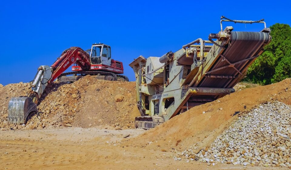 excavator, crusher, gravel pit, construction site, heavy tractor, heavy machine, heavy equipment, heavy machinery, construction machine, construction vehicle, crusher, crusher, crusher, crusher, crusher, gravel pit, heavy equipment, heavy equipment
