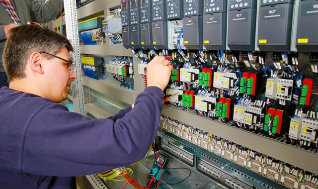 switch cabinet, energy system, automation, profession, employees, work, workplace, business, world of work, masculine, man, automation, automation, automation, automation, automation