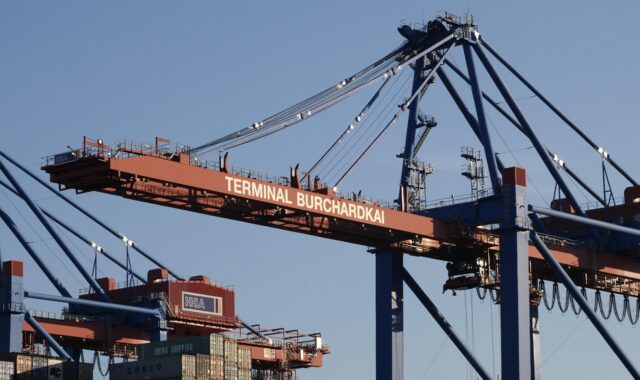 shipping, port industry, container terminal, container bridge, container handling, container transshipment point, container ship, hamburg, terminal, port handling, maritime, ship, transshipment point, cargo handling, hamburg harbour, port, technology, handling equipment