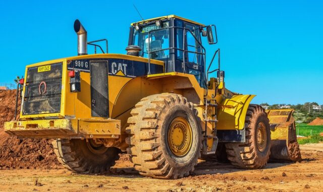 bulldozer, heavy machine, equipment, vehicle, machinery, yellow, caterpillar, bulldozer, bulldozer, bulldozer, bulldozer, bulldozer