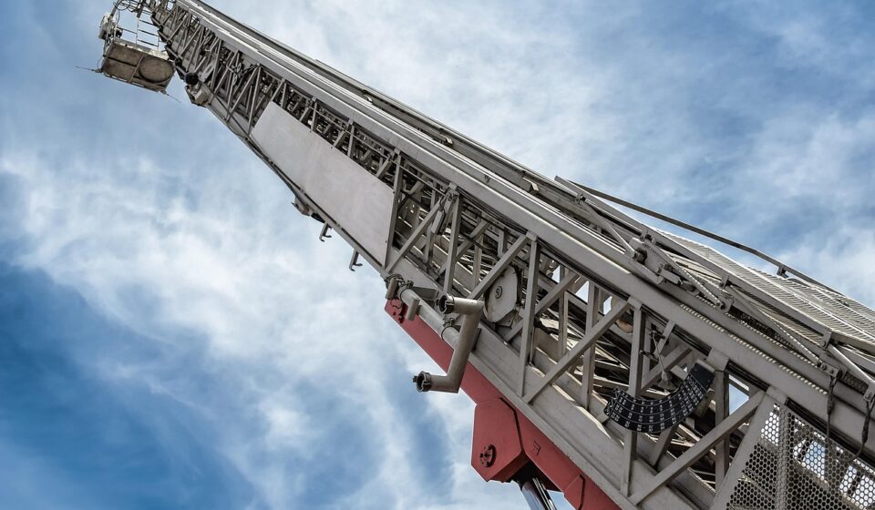 equipment, rescue, services, engine, high, ladder, emergency, safety, sky, actions, occupation, moving, industry, department, danger, angle, concepts, metal, cloud, industrial, heavy, nature, hose, machinery, power, hydraulic