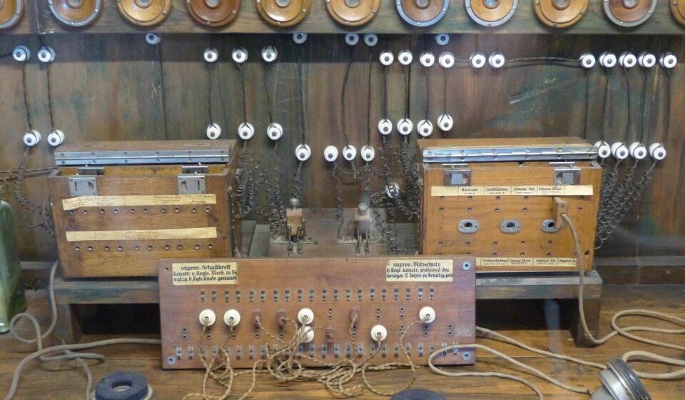 telephone system, historical, pbx, private branch exchange, establishment of mediation, phone, old, relay station, pbx, pbx, pbx, pbx, pbx