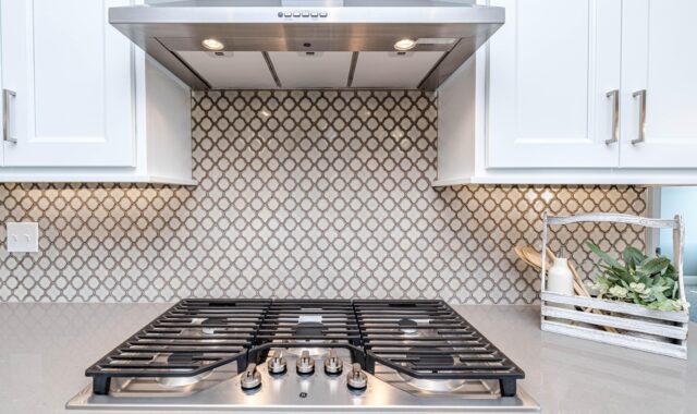 stove, oven, range, back splash, gas oven, kitchen, appliance, stove, stove, oven, oven, oven, oven, oven, back splash, gas oven