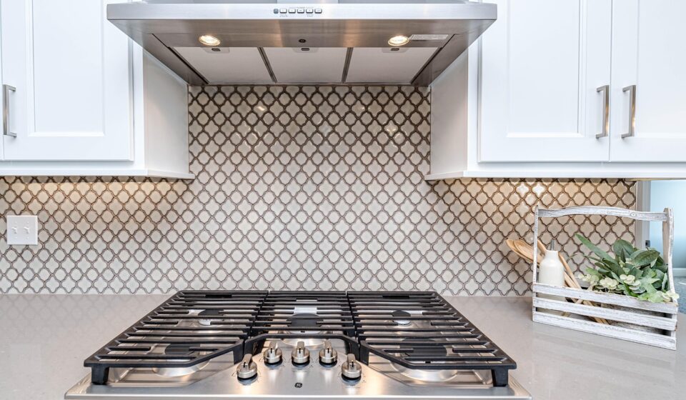 stove, oven, range, back splash, gas oven, kitchen, appliance, stove, stove, oven, oven, oven, oven, oven, back splash, gas oven