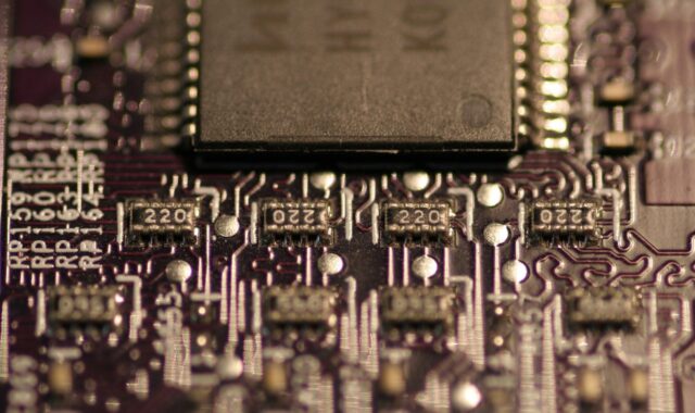 microchip, electronics, computer, pc, processor, circuit, circuit board, data, hardware, data processing, circuits, trace, management, technology, electro, system, microchip, microchip, microchip, microchip, microchip