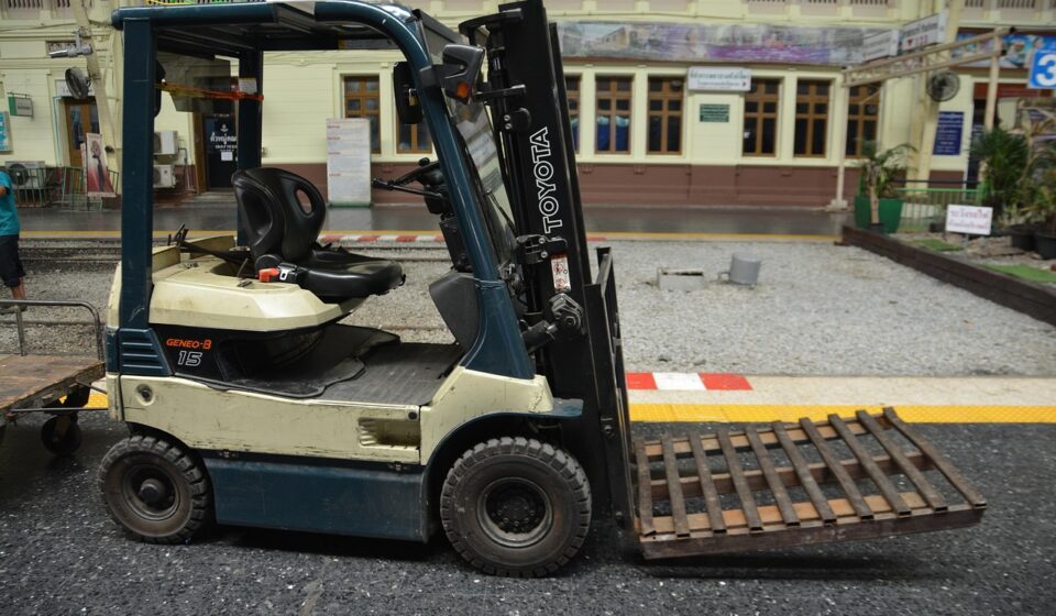 fork lift truck, fork truck, truck, lift, industry, forklift, warehouse, delivery, machine, vehicle, machinery, industrial, distribution, freight, work, shipment, equipment, shipping, transfer, lifting, hydraulic, fork-lift, factory, carrier, loader, mover, raise, power, stack, heavy, pallet, storage, stacking, moving, heavy equipment, depot, forklift, forklift, forklift, forklift, forklift